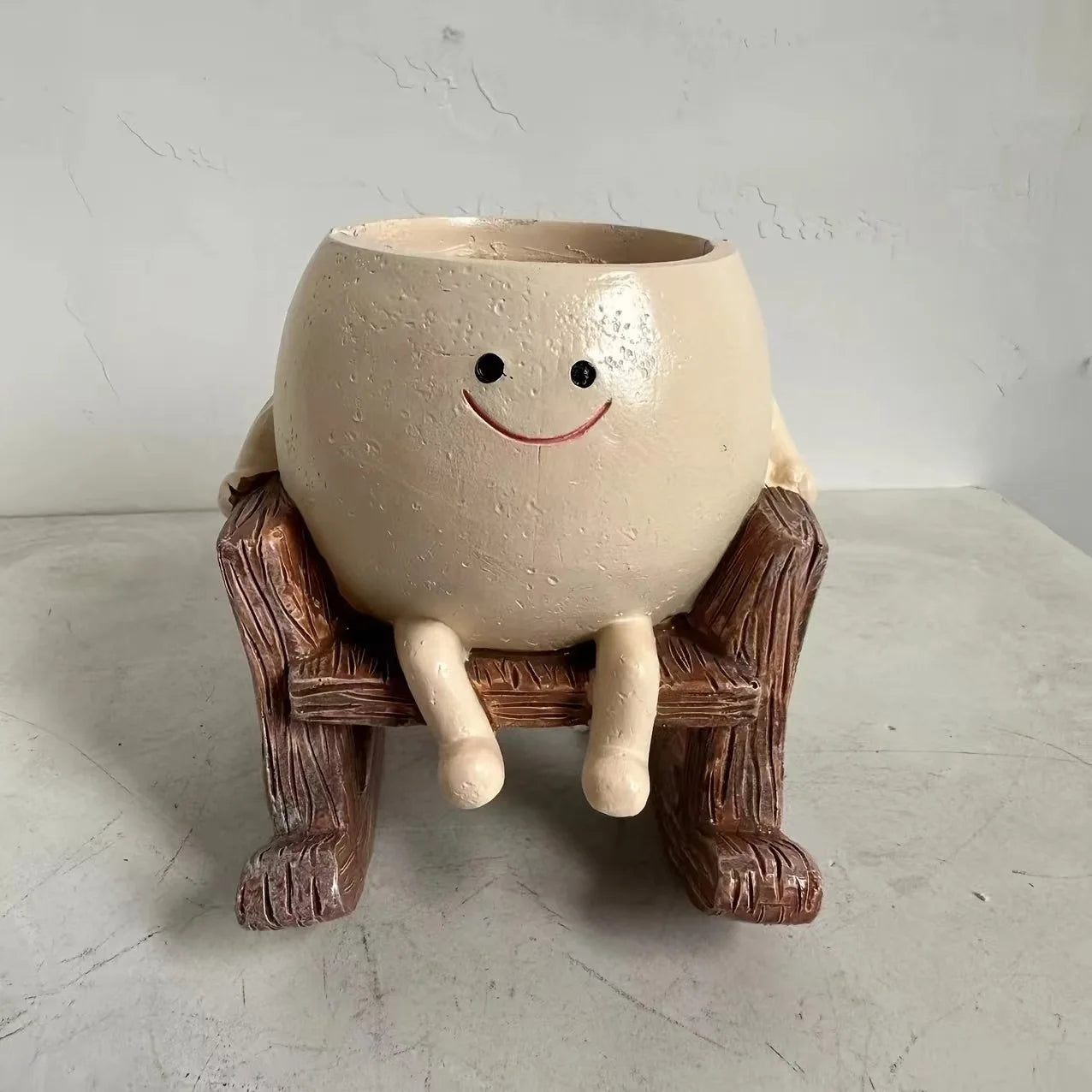 Smiley Resin Plant Pot